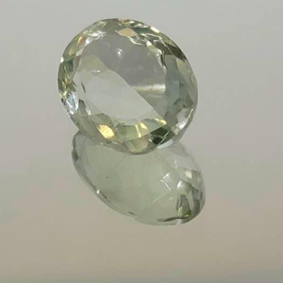PERFECT Prasiolite (Green Amethyst)!! - Picture 4 of 11